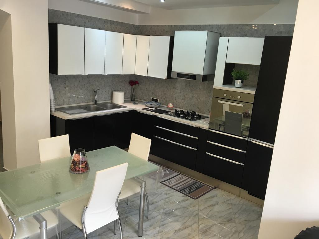 Supera Napoli Apartment Экстерьер фото